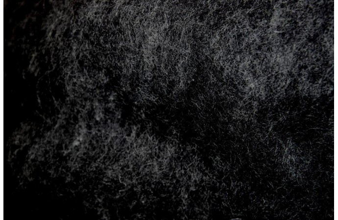 Black color carded wool (Tyrol)