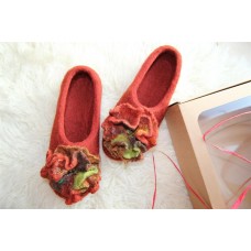 Rust colors slippers with flowers