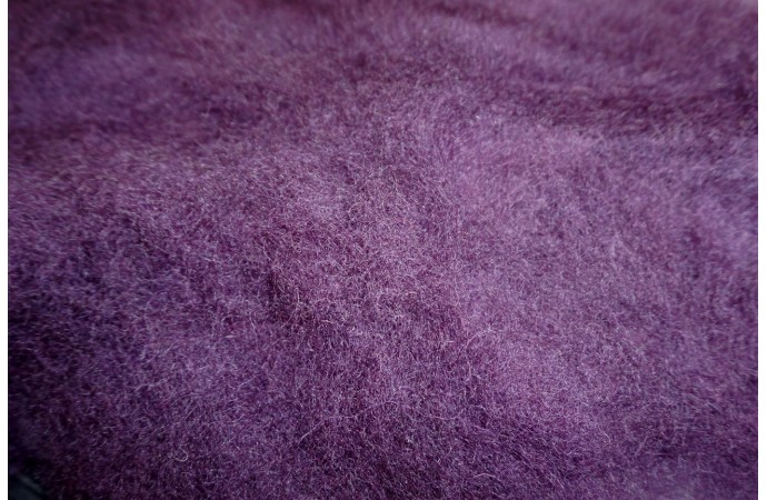 Tamsiai Violetinės spalvos karšinys 